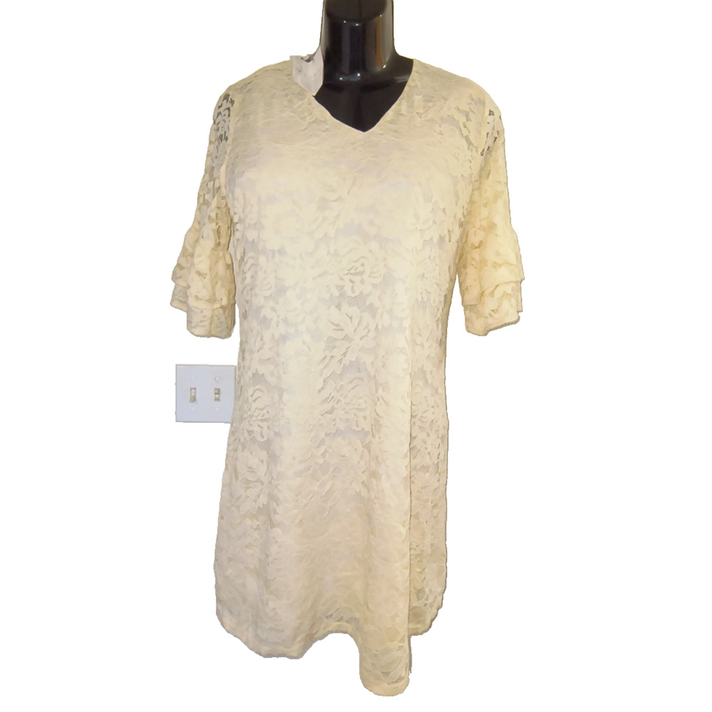 Belongsi Ivory Lace Short Sleeve Floral Blouse Size XL W006